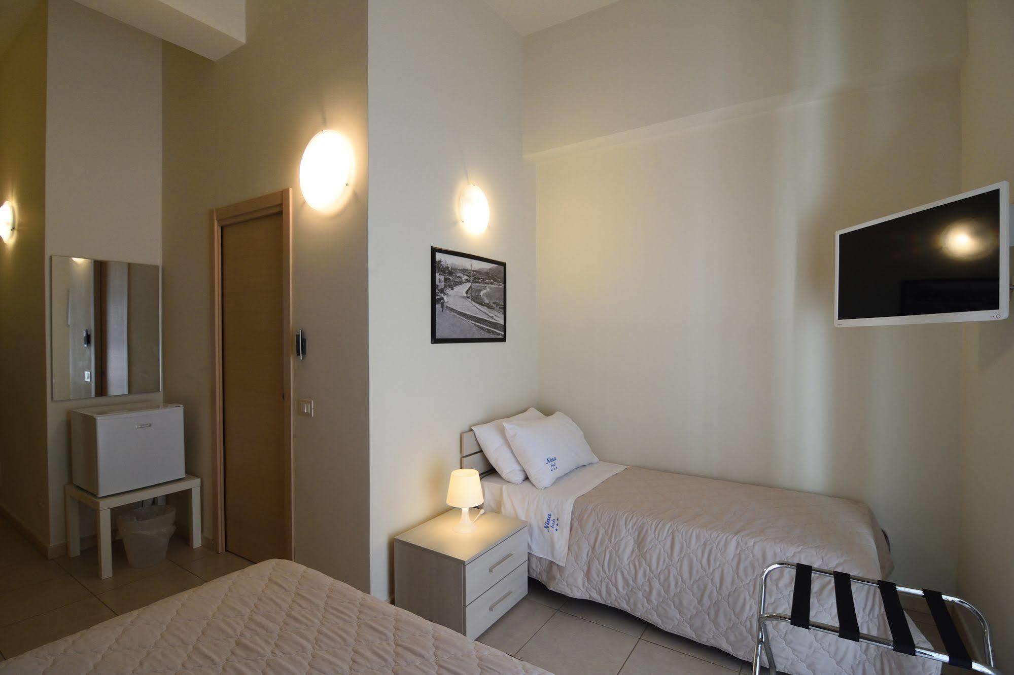 Nina B&B Giardini Naxos Exterior foto