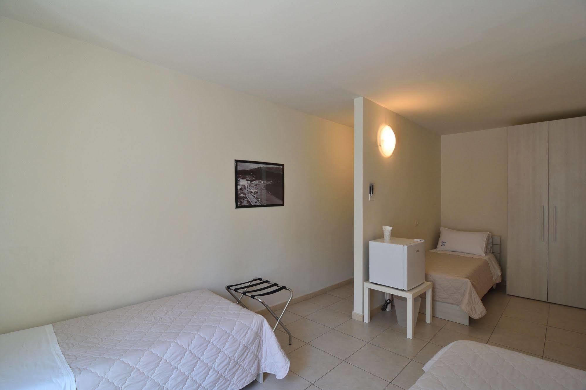 Nina B&B Giardini Naxos Exterior foto