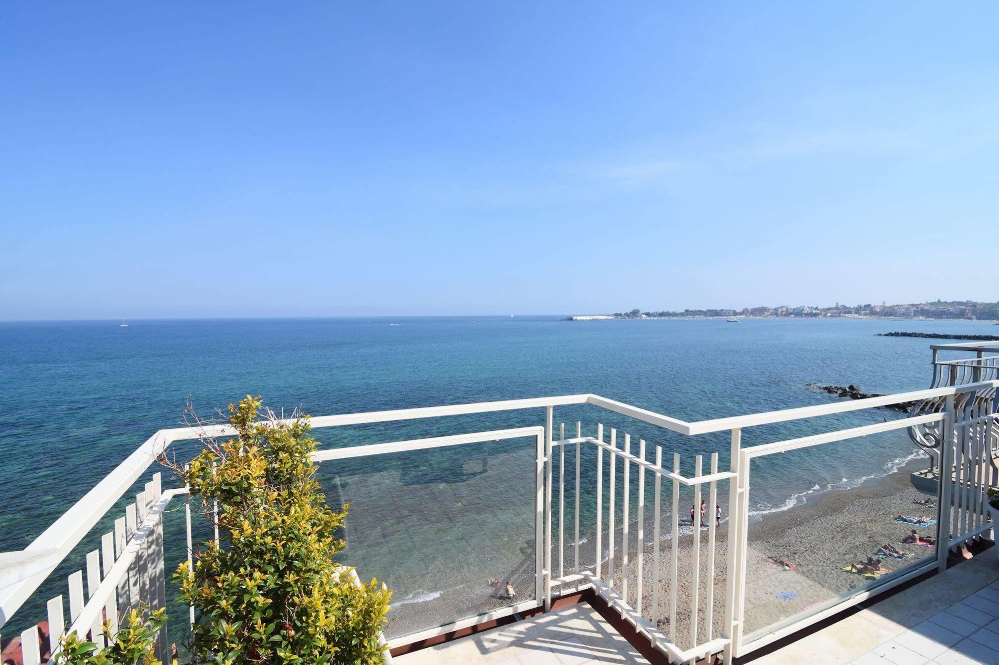 Nina B&B Giardini Naxos Exterior foto